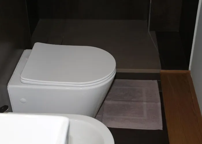 Center ゲストハウス 3*