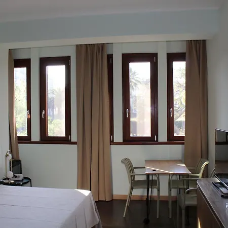 Center Guest house *